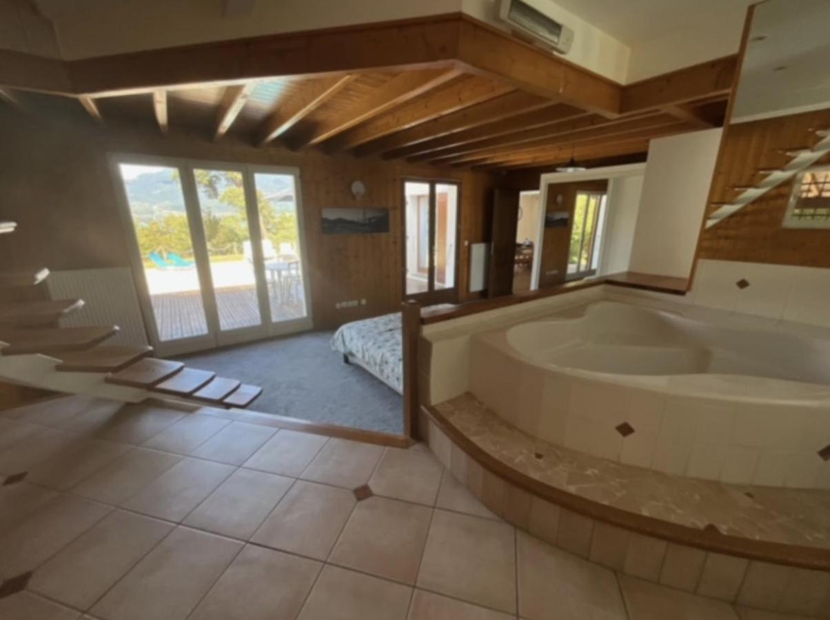 Villa Avec Piscine, Vue Lac Et Montagne Sévrier Exteriér fotografie